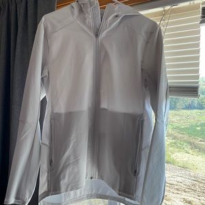 Lululemon warp light jacket size small